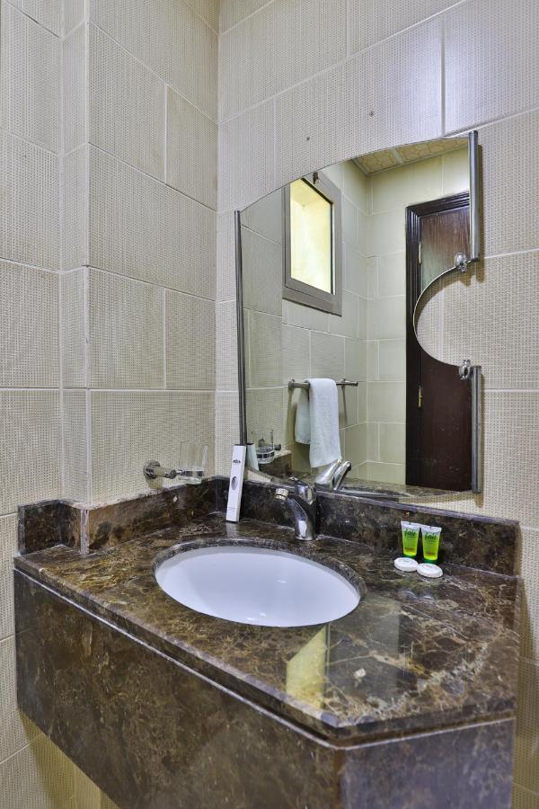 Capital O 338 Asian Hotel Jubail Экстерьер фото